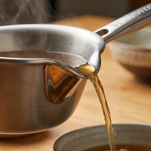 Bellavita Titanium Saucepan with Lid - Material Close-up