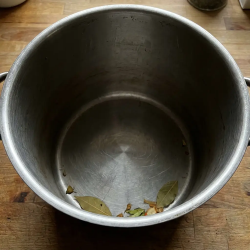 Bellavita Titanium Stockpot with Lid