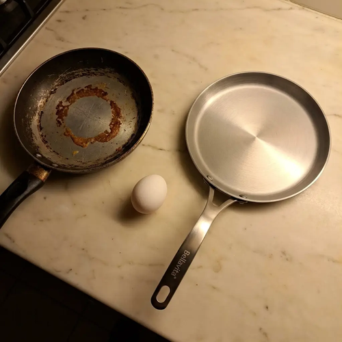 Bellavita Titanium Crepe and Egg Pan